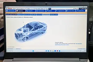 Pantalla d’ordinador amb programari de diagnosi per a vehicles